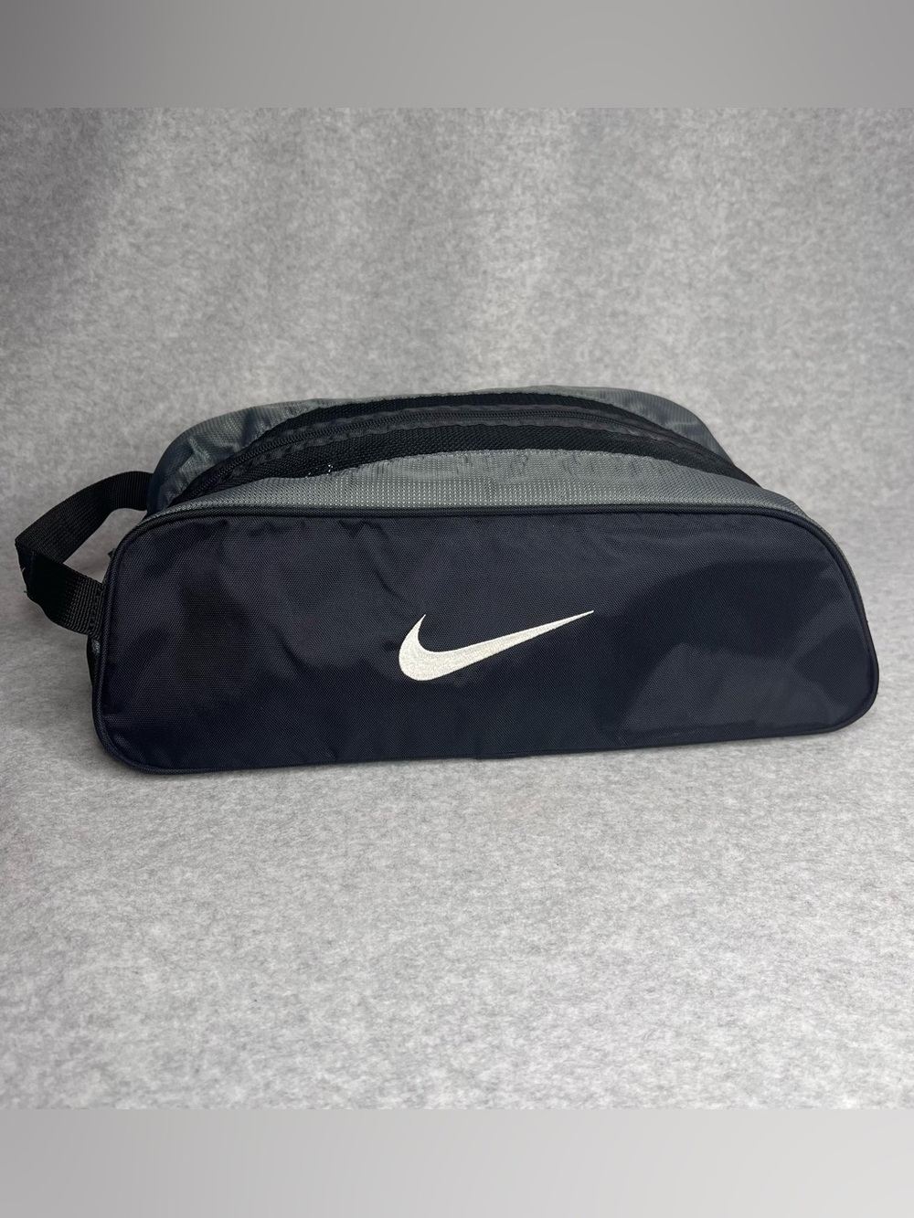 Nike Golf Shoe Bag Black Gray Nylon Mesh Vent Zipper Embroidered Swoosh